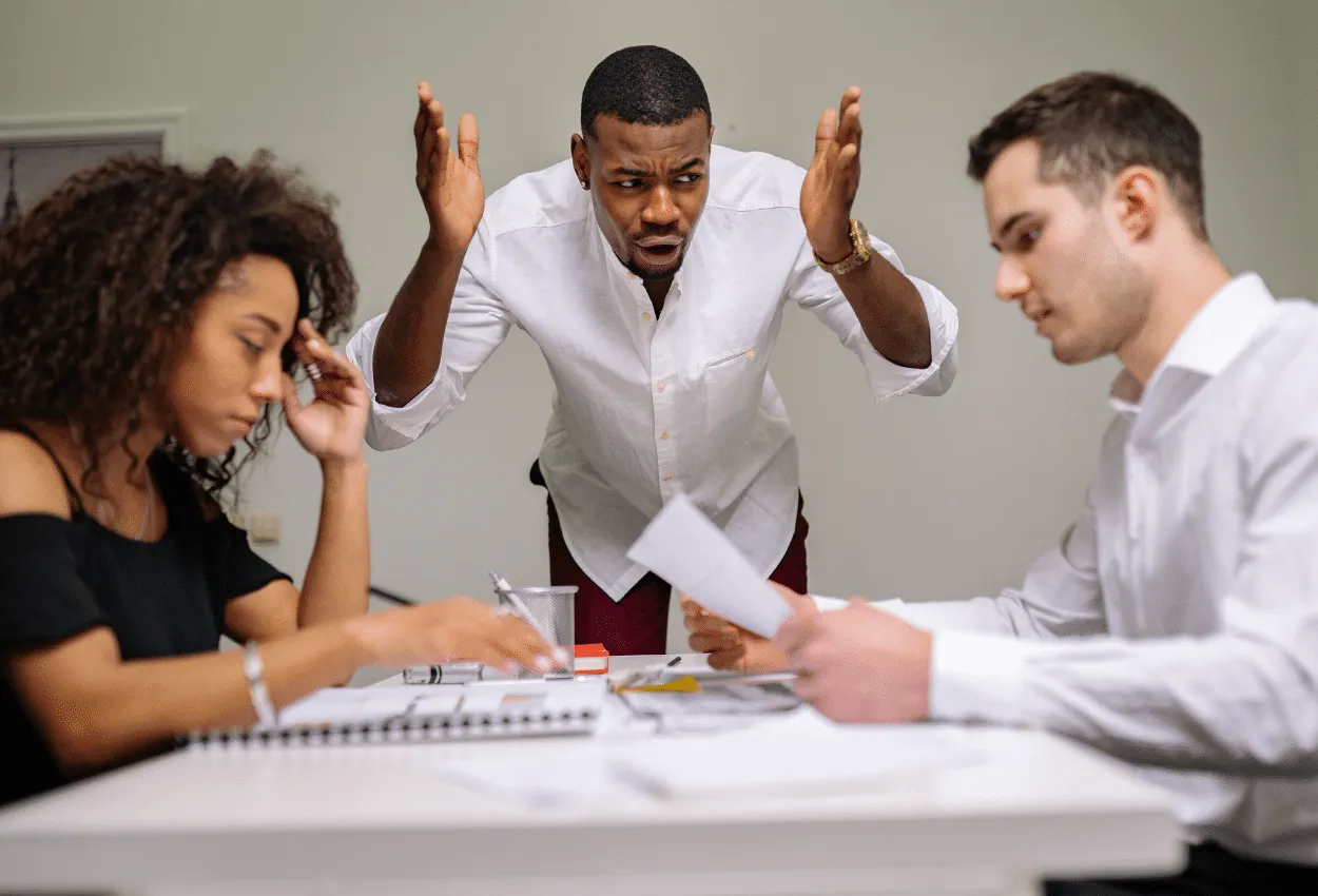 The Pros And Cons Of Outsourcing Vs Offshoring